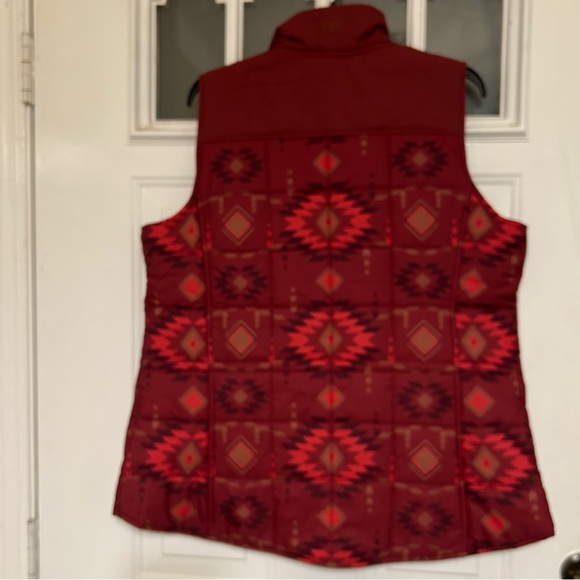 Ariat Real Women’s Red Aztec Print Quilted Puffer Vest Size XL - Picture 12 of 12